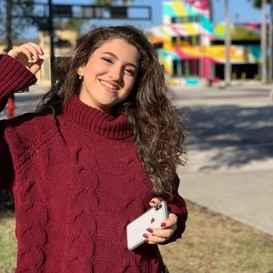 Meet your Posher, Nadia